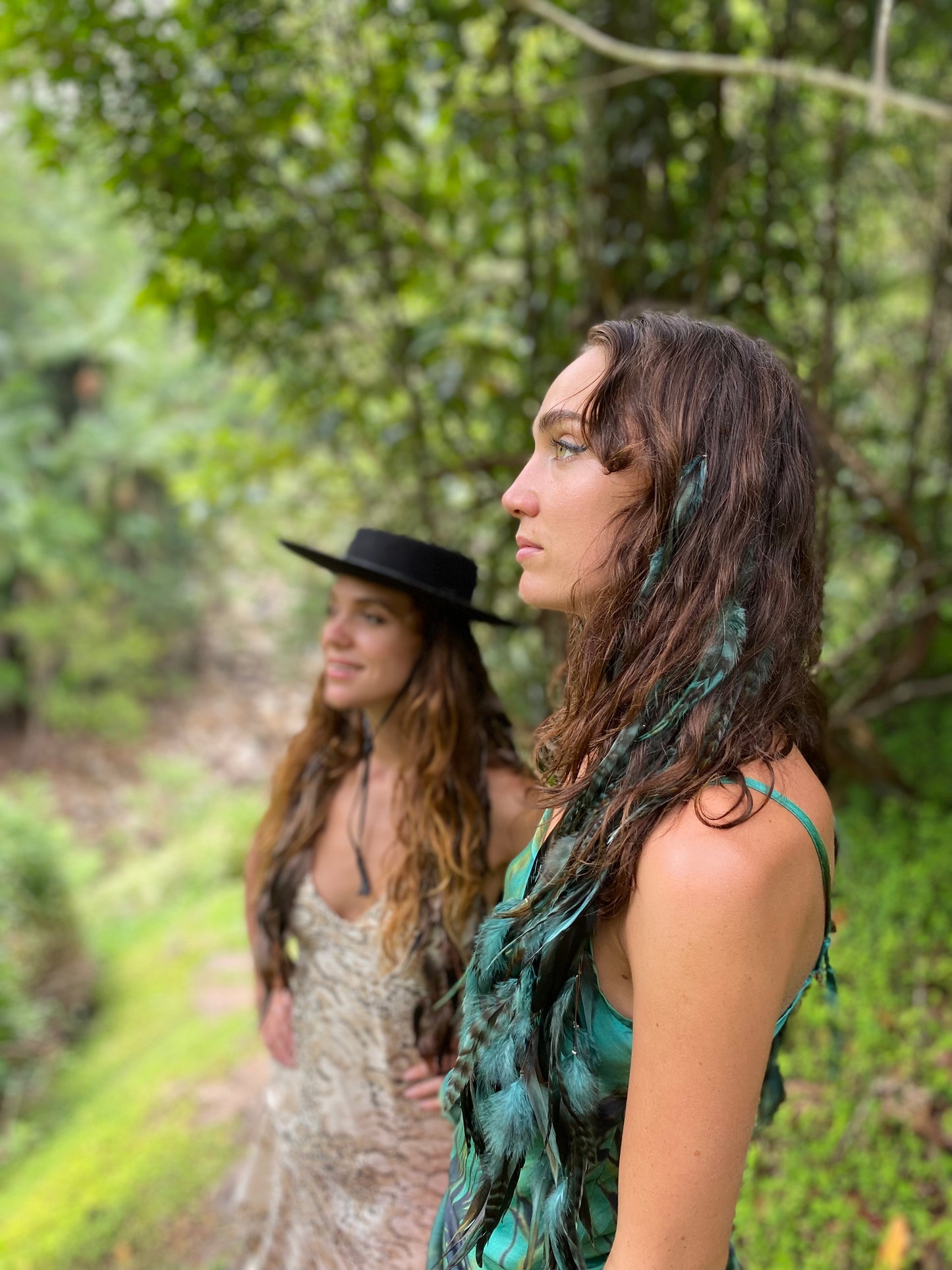 Feather Extensions - Coloured. Emerald Green