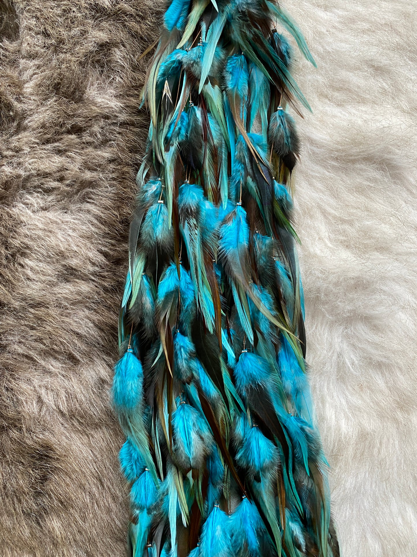 Feather Extensions - Coloured. Aqua Aura