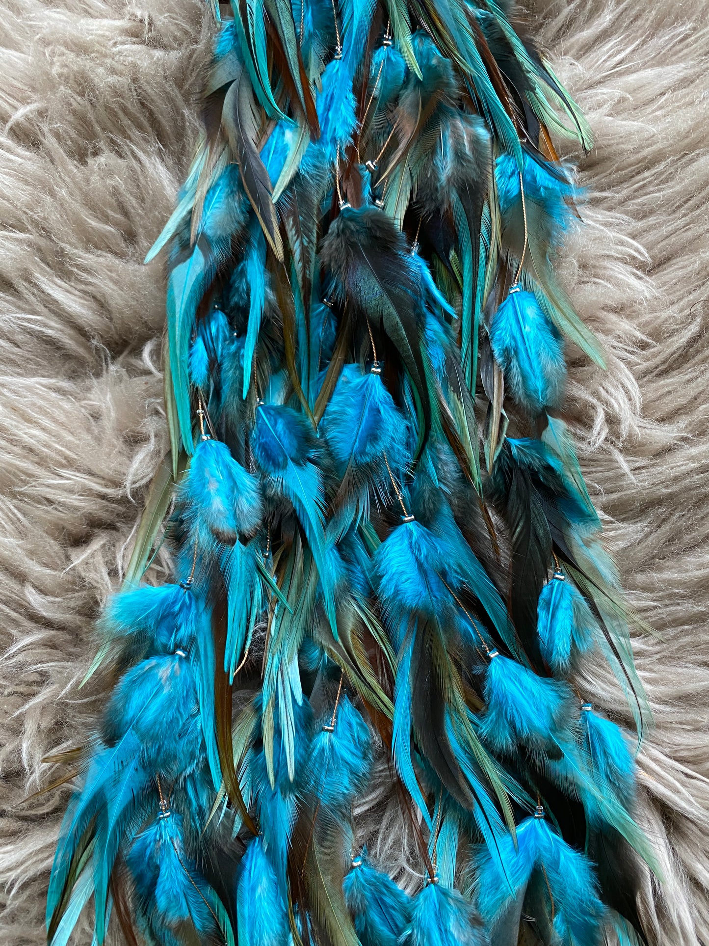 Feather Extensions - Coloured. Aqua Aura