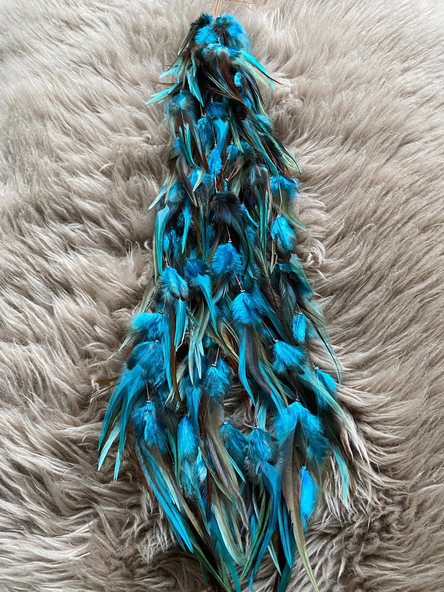 Feather Extensions - Coloured. Aqua Aura